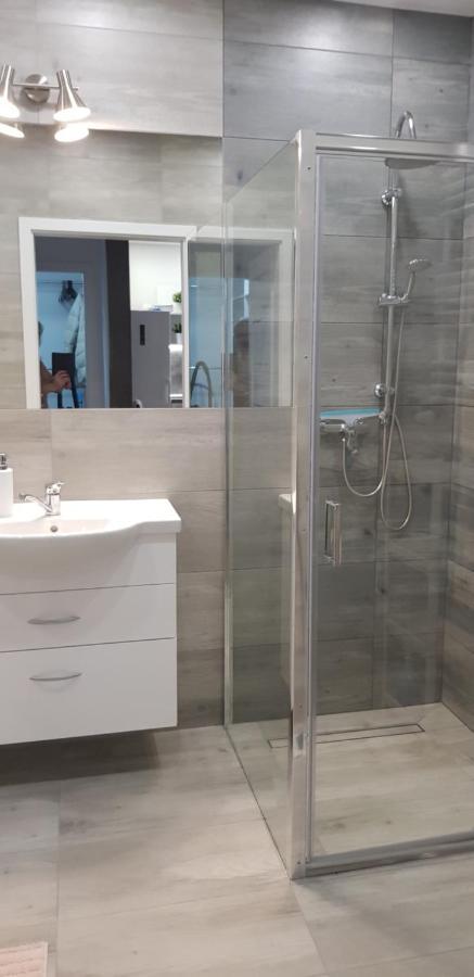 Apartament Za Swierkami Apartment Kolobrzeg Ngoại thất bức ảnh
